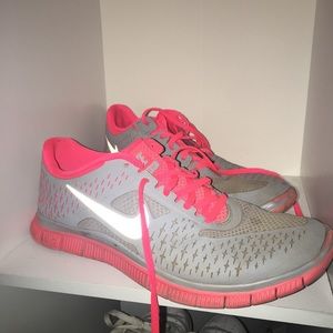 Women’s Nike free 4.0 v2 size 11