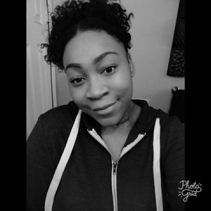 Meet your Posher, Simone