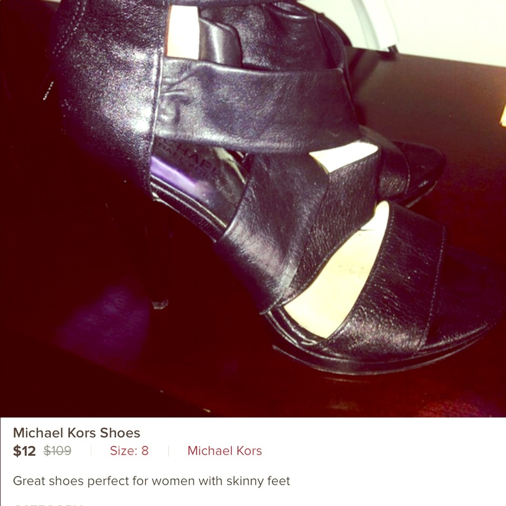 Size 8 , great condition! Michael Kors!