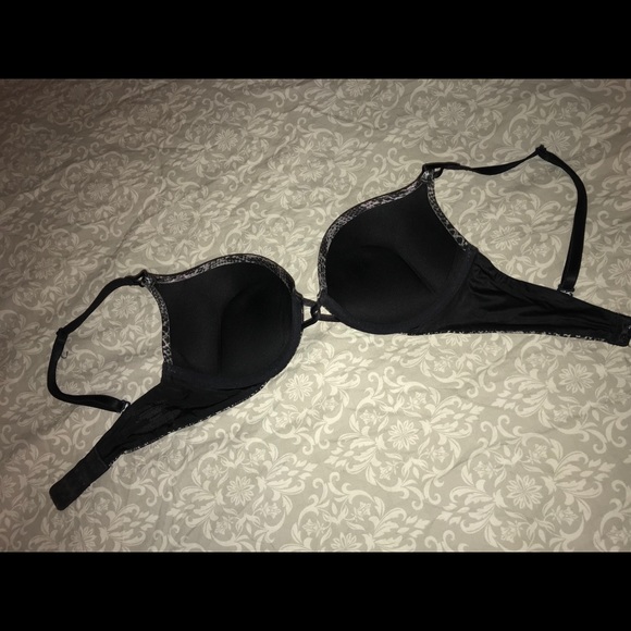 Victoria’s Secret Bombshell Bras 32C - Picture 7 of 8