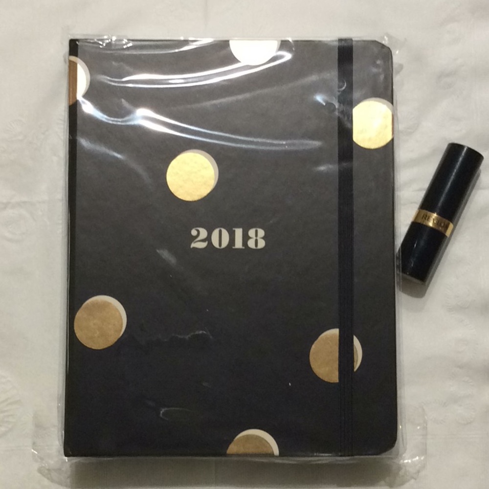Kate Spade 2018 MED Agenda Planner Scattered Dots