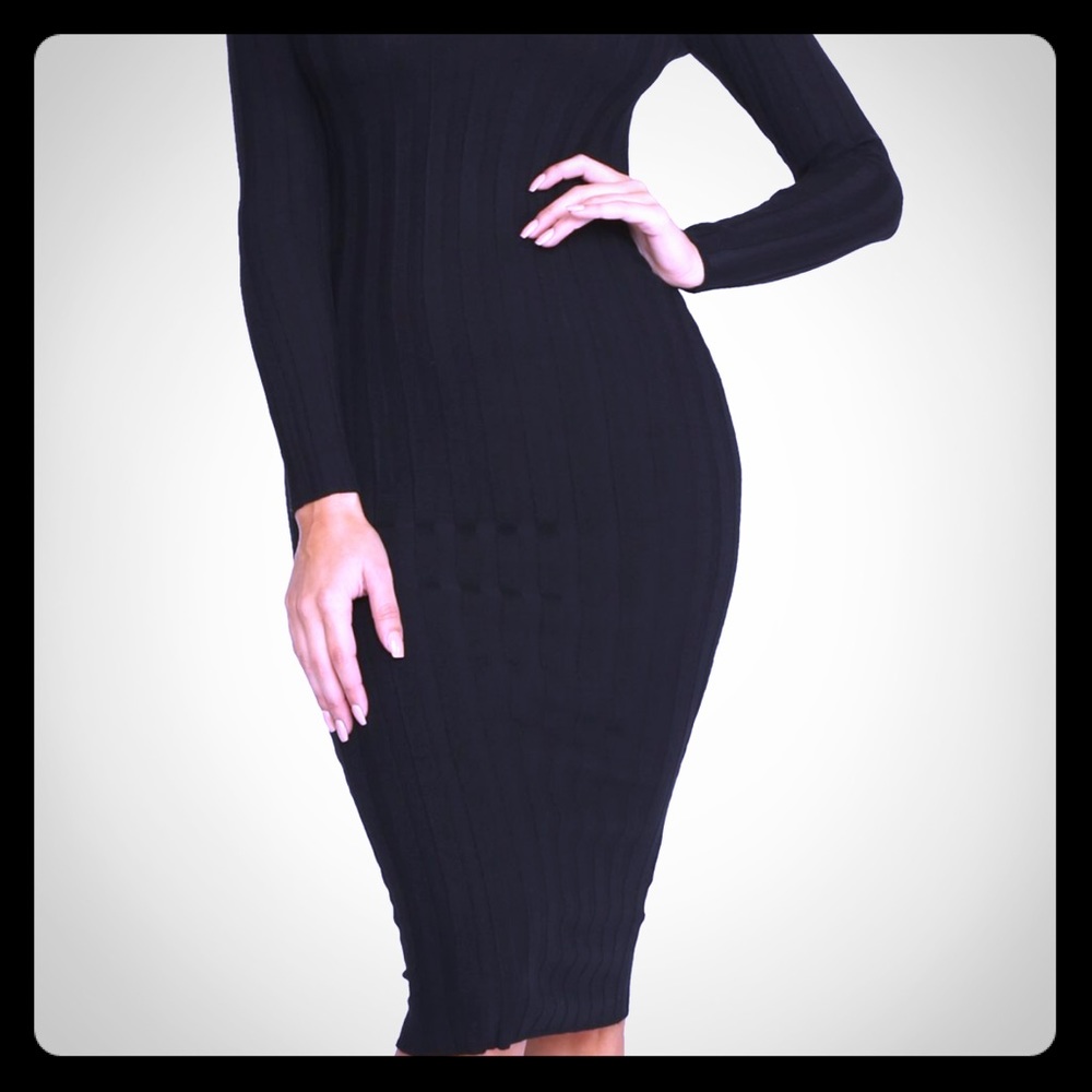SEXY TURTLENECK COLD SHOULDER RIBBED KNIT