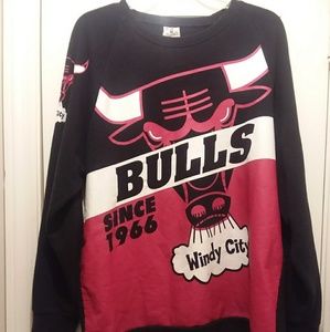 Chicago bulls sweatshirt