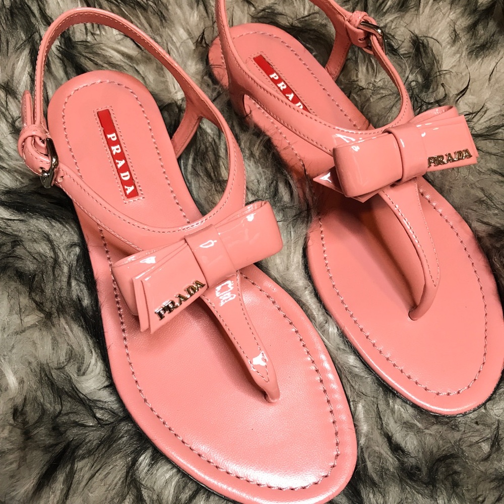 Prada Patent Leather Bow Thong Sandals sz. 5.5