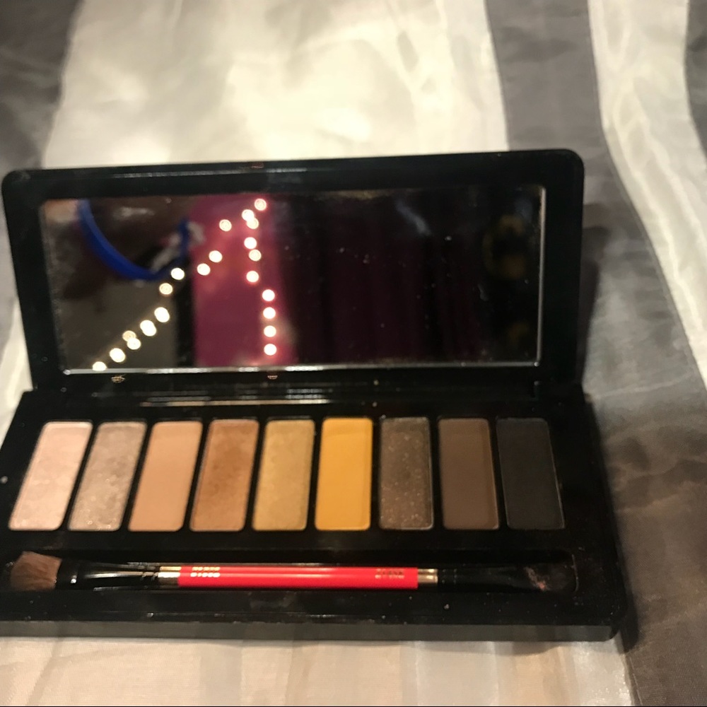 MAC shadow~ lip, Ofra shadow, Nomad eyebrow powder