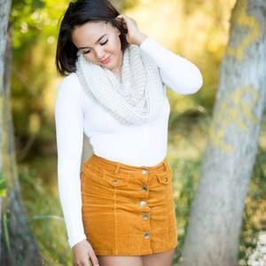 Meet your Posher, Adia