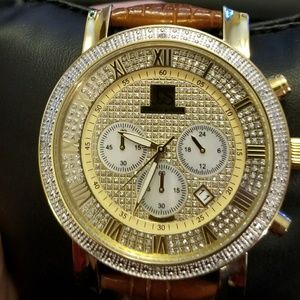 Gold luxury watch with warranty