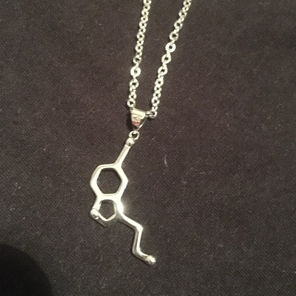 ❤️SEROTONIN MOLECULE NECKLACE❤️  NWT