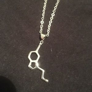❤️SEROTONIN MOLECULE NECKLACE❤️  NWT