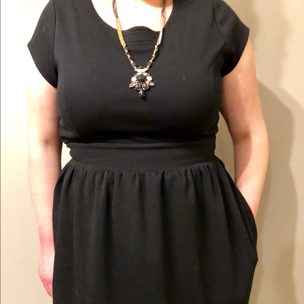 Plus Empire Waist Black Stretch Pocket Dress 16