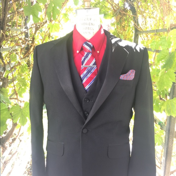Black Suit w/ - Picture 2 of 4
