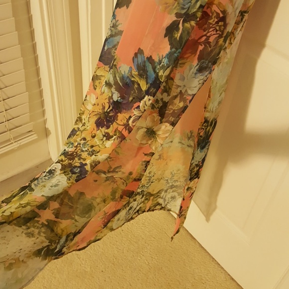 City Triangles Floral Dress - Picture 3 of 6