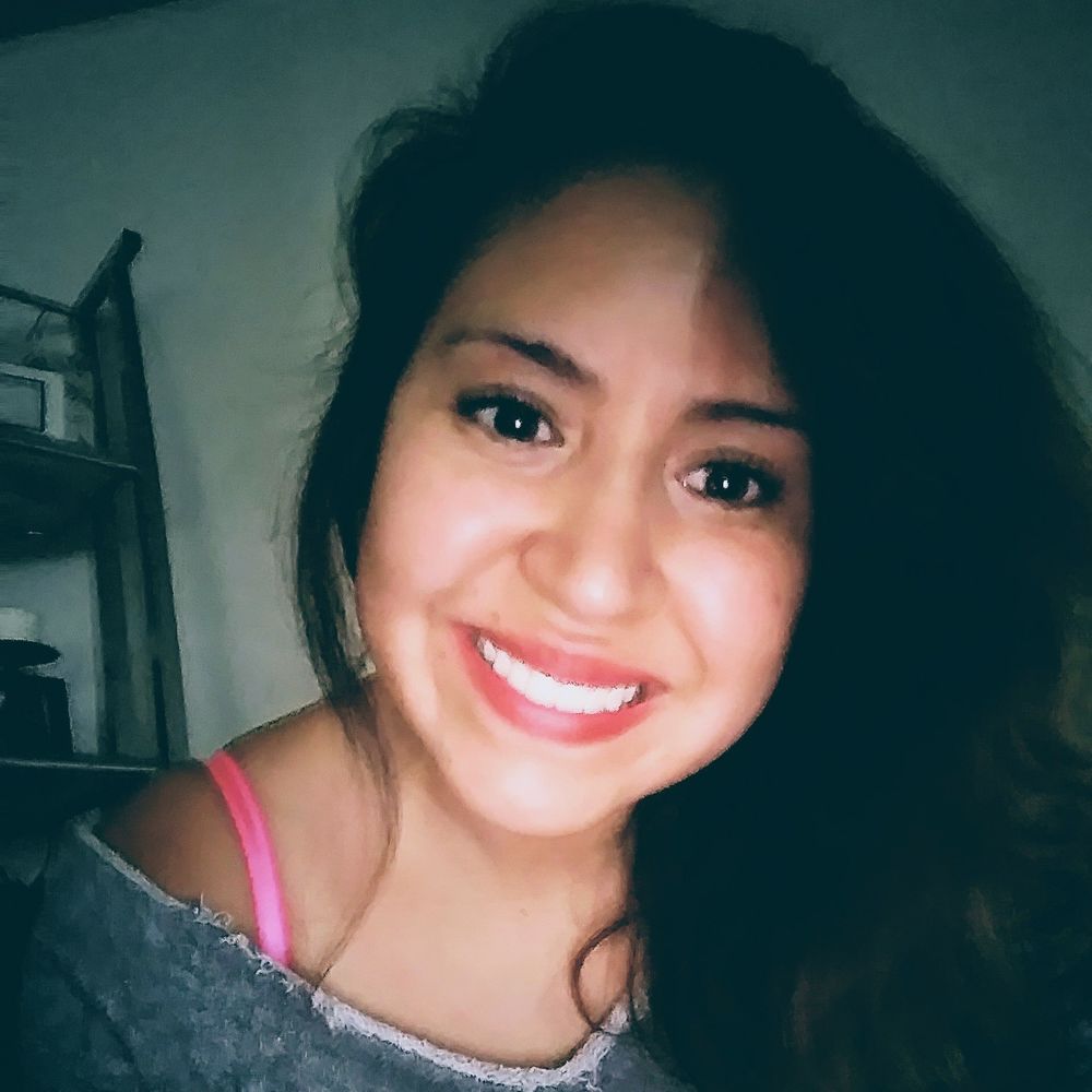 Meet your Posher, Mayra