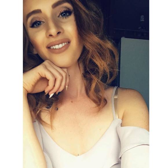 Meet your Posher, Jessica - Picture 1 of 1