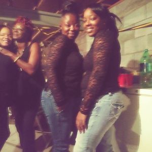 Meet your Posher, Roxanne roxie