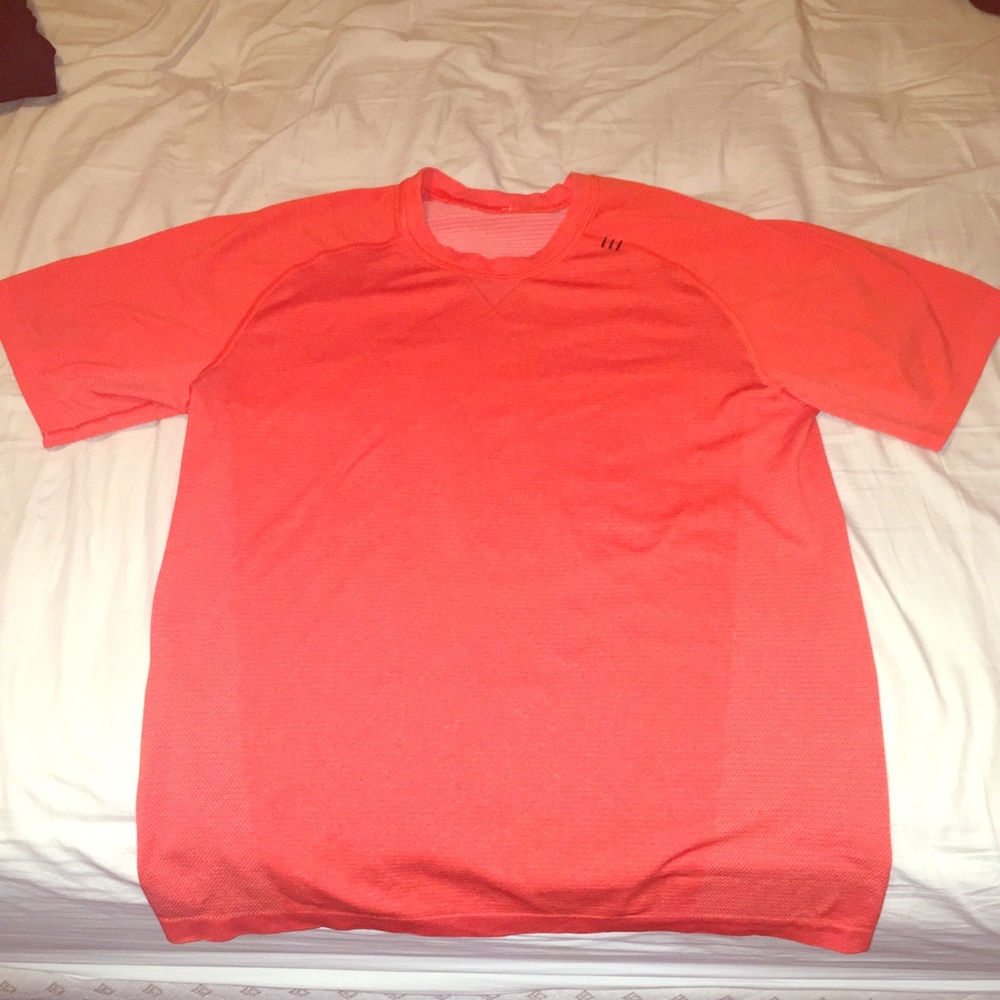 Lululemon Metal vent tech short sleeve
