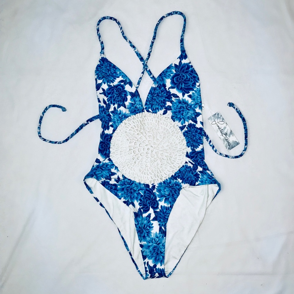 Frankie’s Bikinis