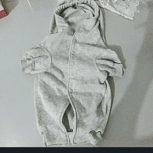 ⬇⬇🆑🆑Large Doggie's Gray Hoodie