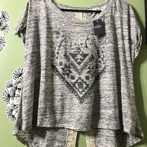 Hollister top
