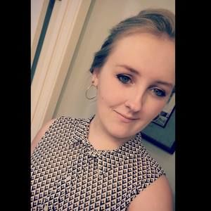 Meet your Posher, Becca