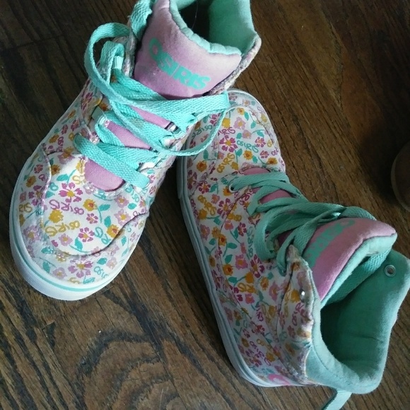 Youth tennis🔴 SALE - Picture 3 of 4