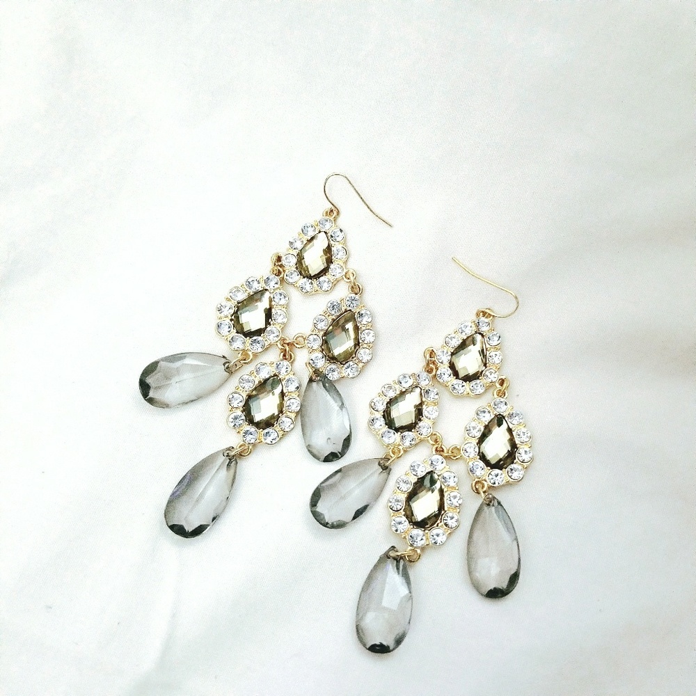 ARDEN B Stunning Earrings_3