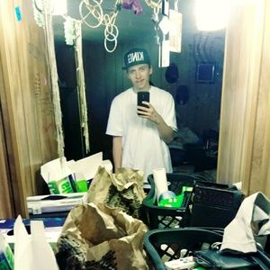 Meet your Posher, Joshua