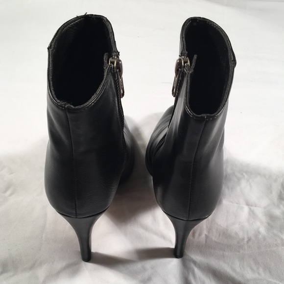 H&M Black Leather Ankle Heel Boots Size 7 - Picture 5 of 6
