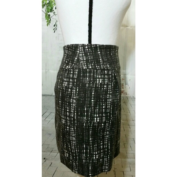 J. Crew Contessa black white Tweed Skirt Size 8 - Picture 4 of 7