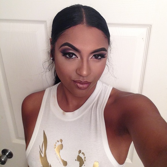 Meet your Posher, Nancy - Picture 1 of 1