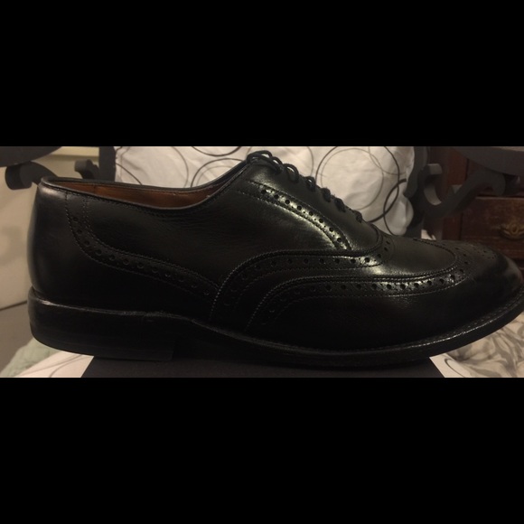 Allen Edmonds Chester Wingtips - Picture 3 of 4