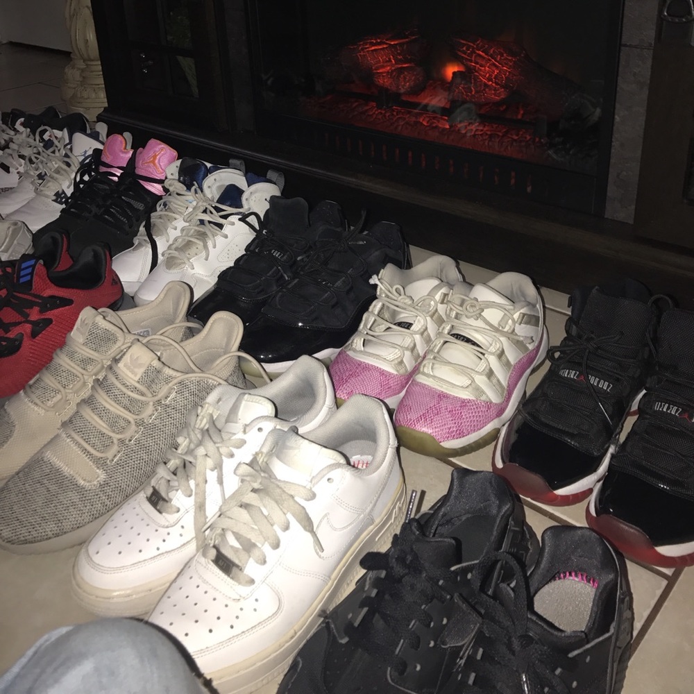 Sneakers