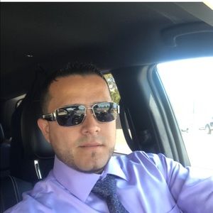 Meet your Posher, Edgardo