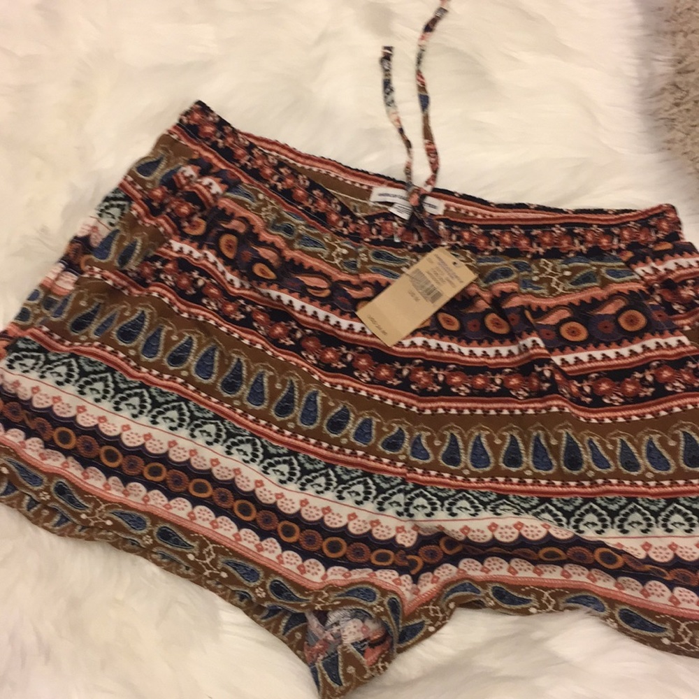 ❌🚫SOLD❌🚫SZ M American Eagle Outfitters D - Picture 3 of 3