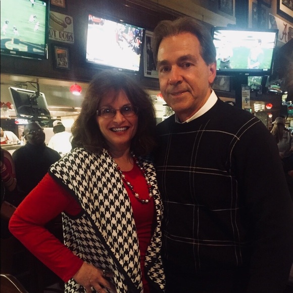 Hi Everybody ~ I’m Ellen! 🤗 - Picture 3 of 11