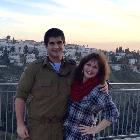 Hi Everybody ~ I’m Ellen! 🤗 - Picture 4 of 11