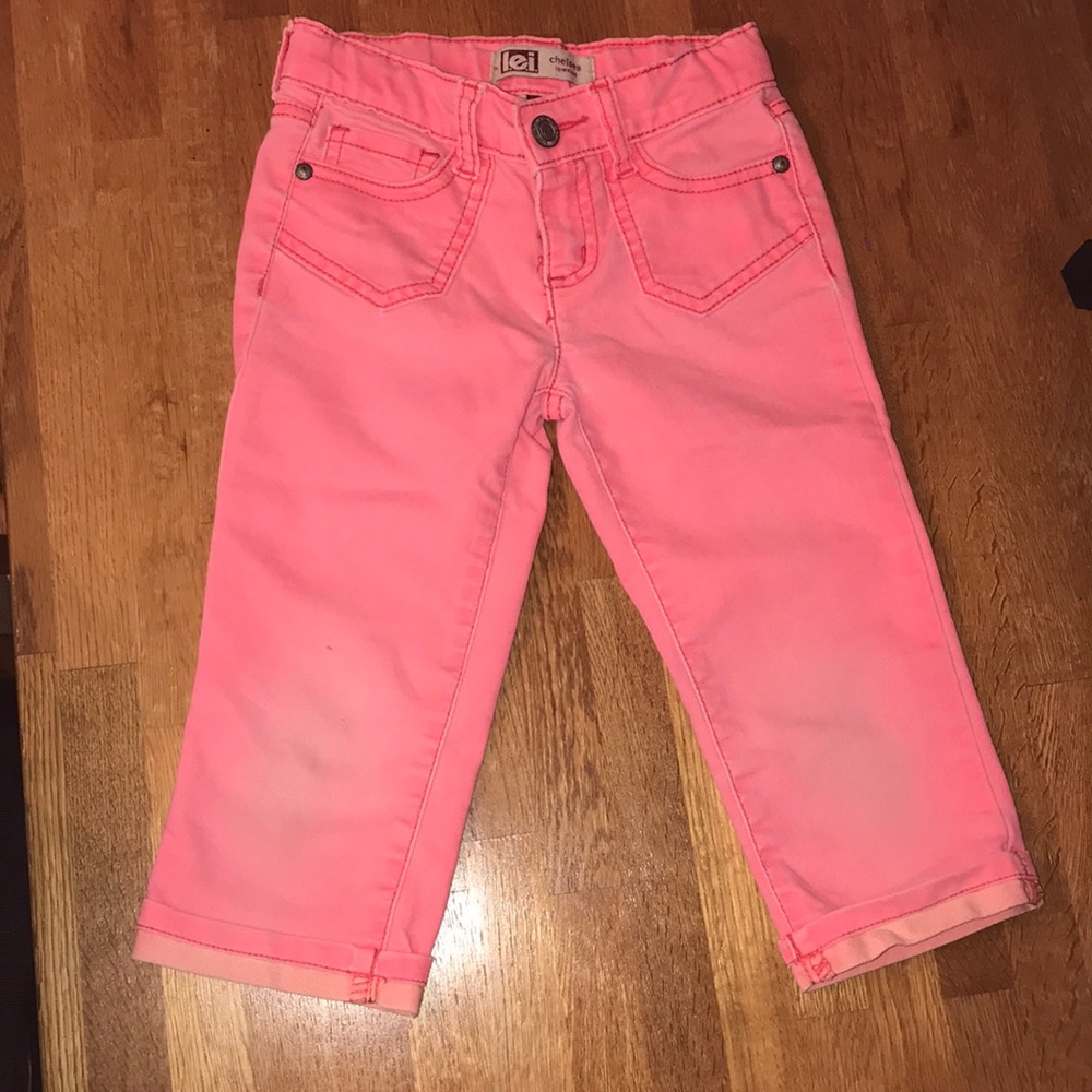 Girls size 6x Capri pants