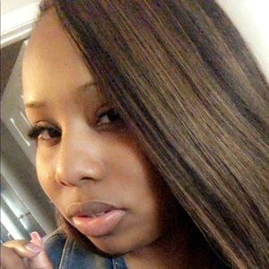 Meet your Posher, Brittney