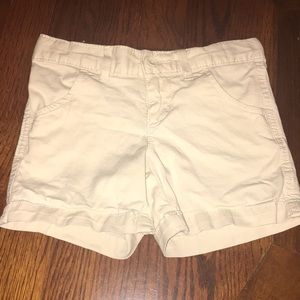 Little girl kaki shorts