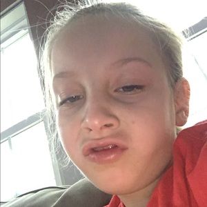 Meet your Posher, Camryn