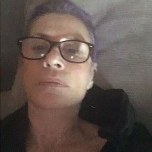 Meet your Posher, Eva