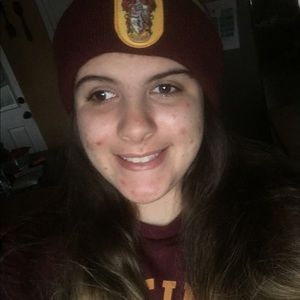 Meet your Posher, Alyssa