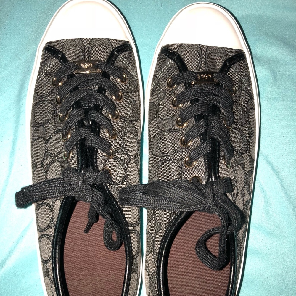 Authentic COACH Shoes only worn once