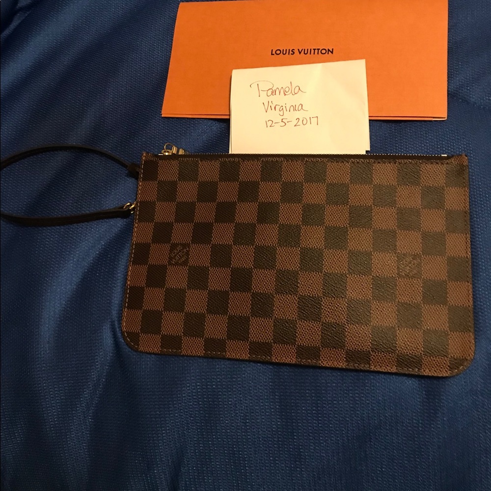 SOLD!!! Authentic Louis Vuitton Neverfull MM POUCH