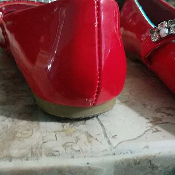 Shoes - Picture 3 of 4