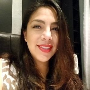 Meet your Posher, Yolanda