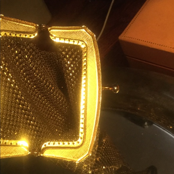 Vintage Metal Mesh Snap Closure Coin Purse - Picture 4 of 5