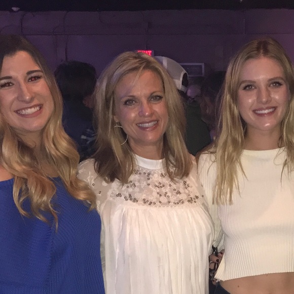 Meet your Posher, Toni - Picture 1 of 1