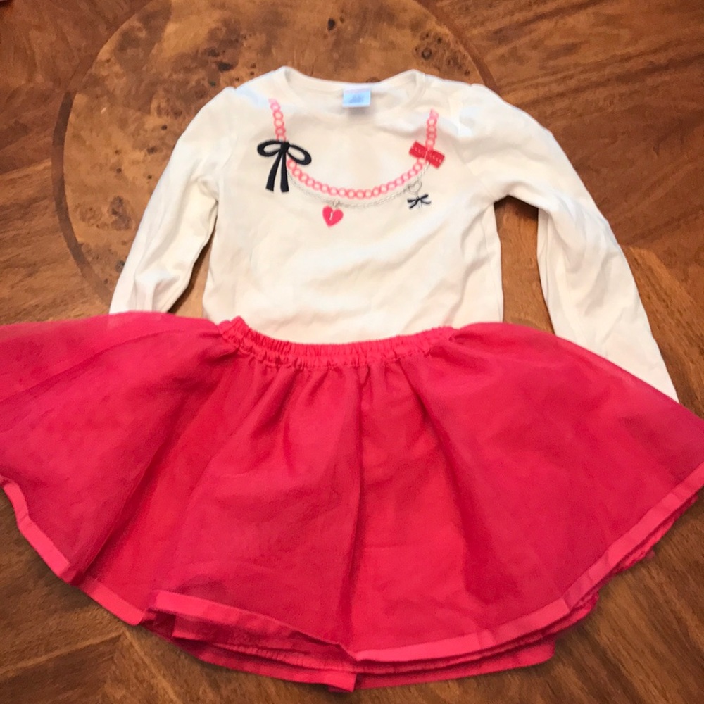 Gymboree size 3t top and tutu skirt.