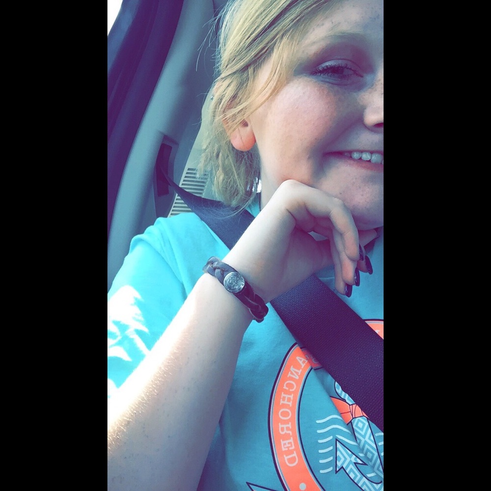 Meet your Posher, Victoria